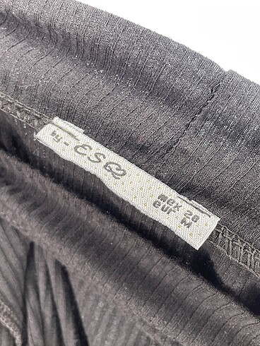 m Beden siyah Renk PreLoved Bluz %70 İndirimli.