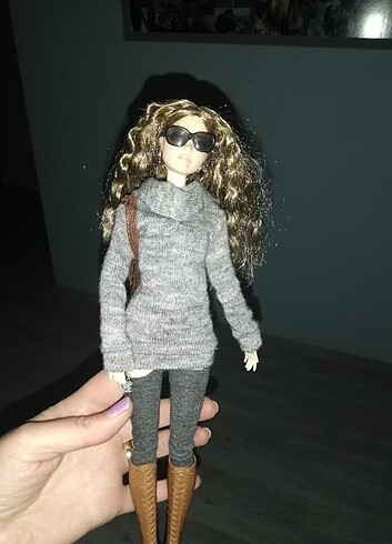  Beden Barbie look serisi bebek