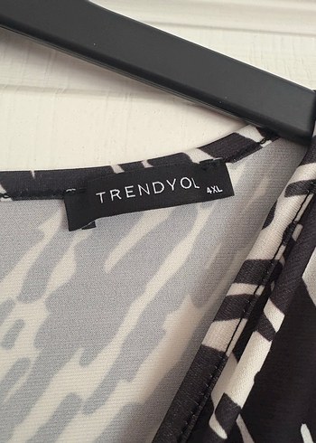 Zebra Desenli Uzun Kollu Elbise - Görsel 4