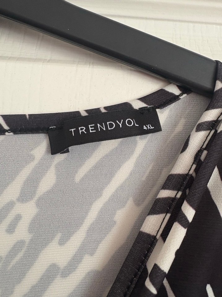 Zebra Desenli Uzun Kollu Elbise - Görsel 4