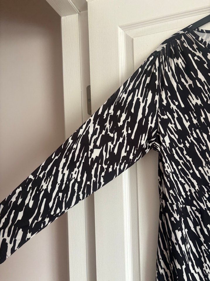 Zebra Desenli Uzun Kollu Elbise - Görsel 3