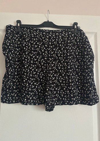 3 adet şort ikisi 48 biri 46 beden - Görsel 10