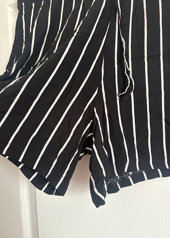 3 adet şort ikisi 48 biri 46 beden - Görsel 12