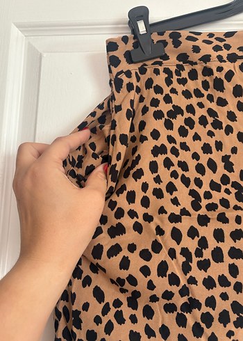 3 adet şort ikisi 48 biri 46 beden - Görsel 3