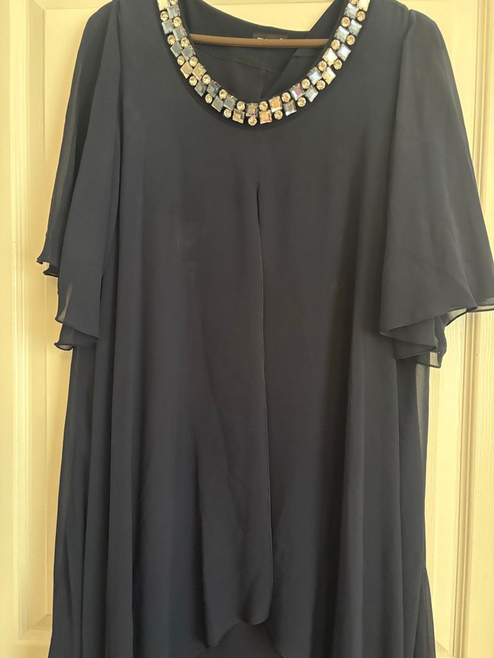 Kadın için Uzun Renkli Taşlı İşlemeli elbise - Görsel 5