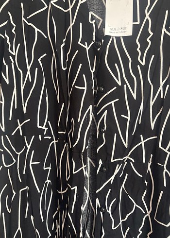 Drapeli Siyah Desenli Uzun Elbise - Görsel 2