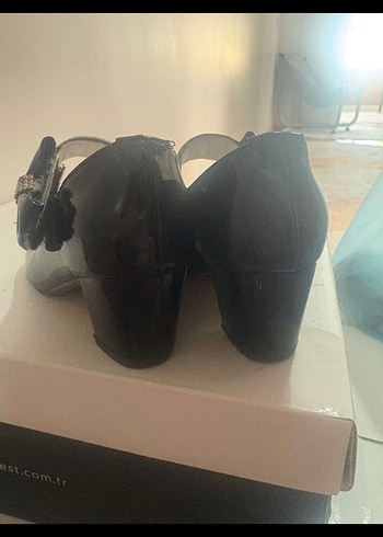 Kız Çocuk Siyah Rugan Tokalı Topuklu Ayakkabı - Görsel 4