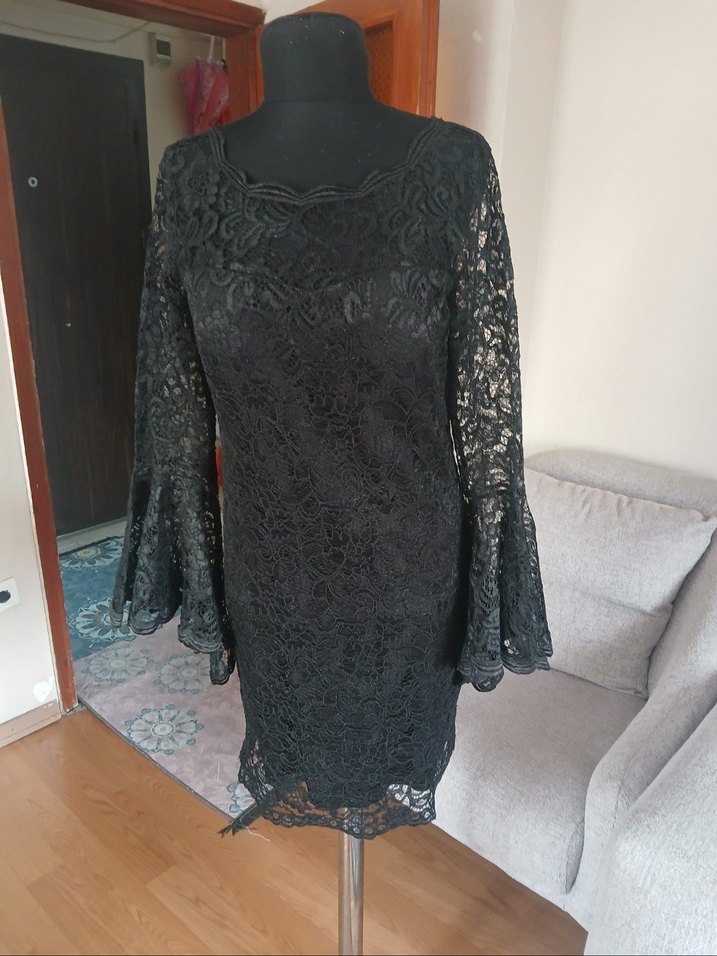 Uzun Kollu Siyah Dantel Midi Elbise - Görsel 5