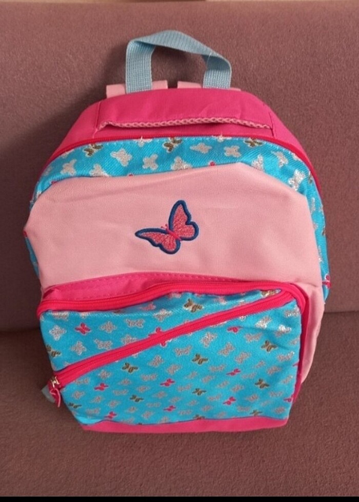 Kelebek Desenli Çocuk Sırt Çantası - Görsel 4
