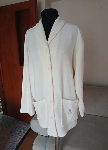 Kırık Beyaz Polarlı Hırka  S Beden - Görsel 5
