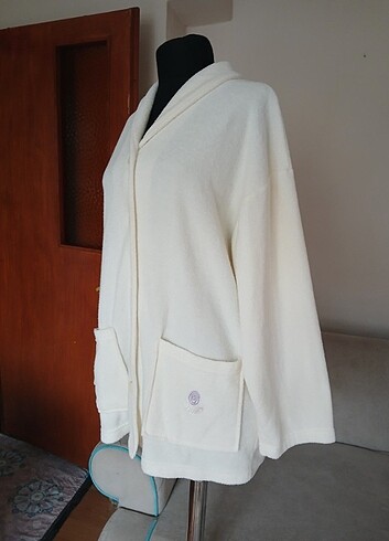 Kırık Beyaz Polarlı Hırka  S Beden - Görsel 8