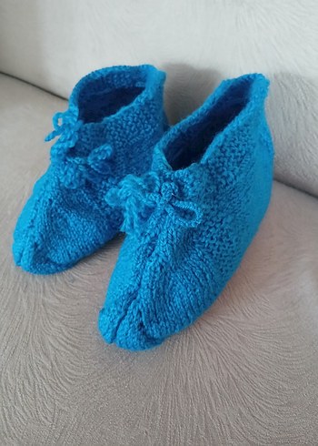 Diğer El emeği örgü ponponlu patik