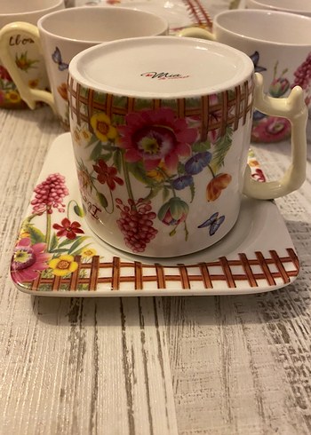 Çiçek Desenli Pastel Renkli Fincan ve Tabağı - Görsel 4