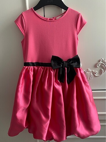 H&M elbise 6-8 yaş 122/128 cm