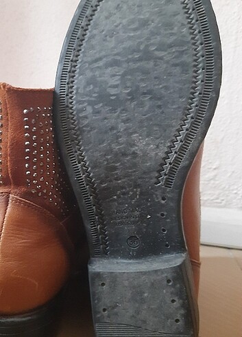 Yüzde yüz deri, içi ince Polar kumasli, el yapımı kaymaz taban, - Görsel 5