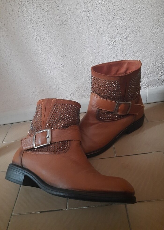 Yüzde yüz deri, içi ince Polar kumasli, el yapımı kaymaz taban, - Görsel 4