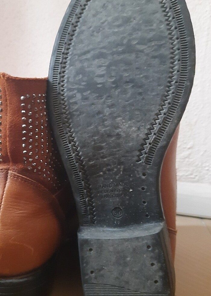 Yüzde yüz deri, içi ince Polar kumasli, el yapımı kaymaz taban, - Görsel 5