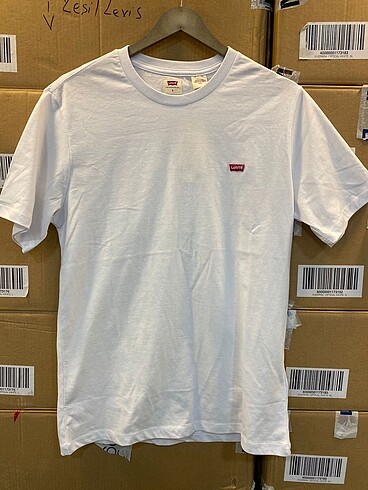 Levis T-shirt
