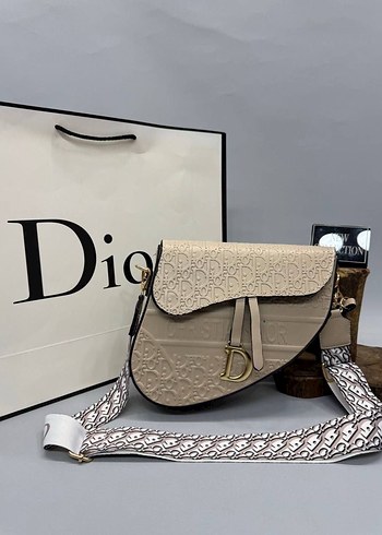 Kadın Deri İşlemeli Kemerli Modern Klasik Çanta - Görsel 5