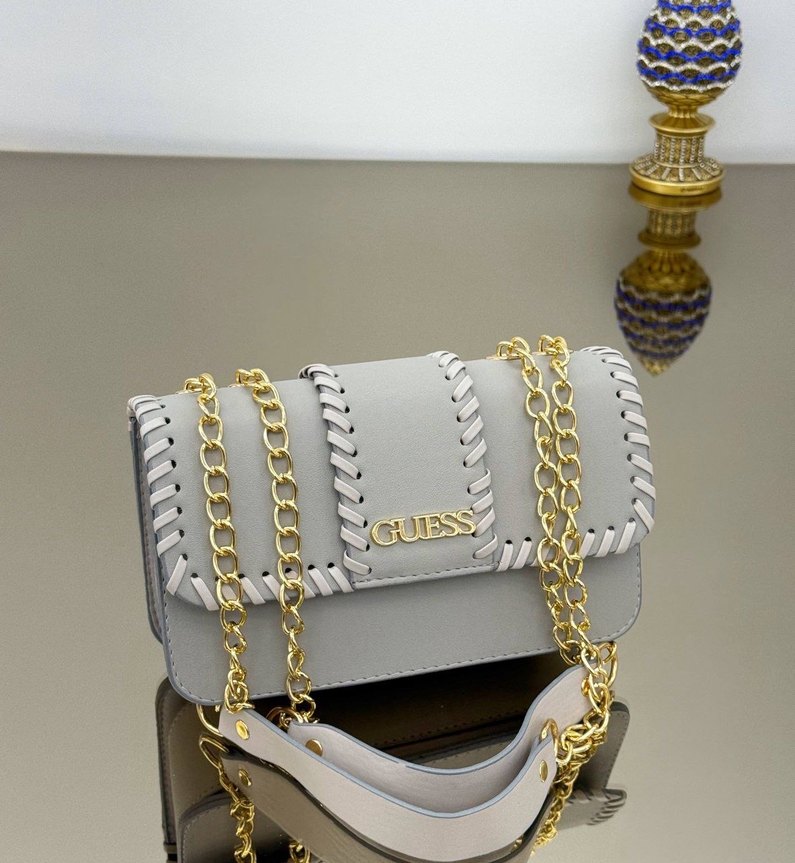 Zincir Detaylı Guess Kadın Deri Çanta - Görsel 4