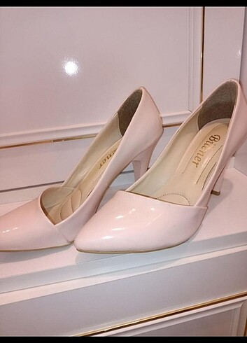 Pudra stiletto 
