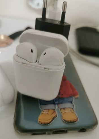 Beyaz Kablosuz Kulaklık Kutusu i11 - Görsel 3