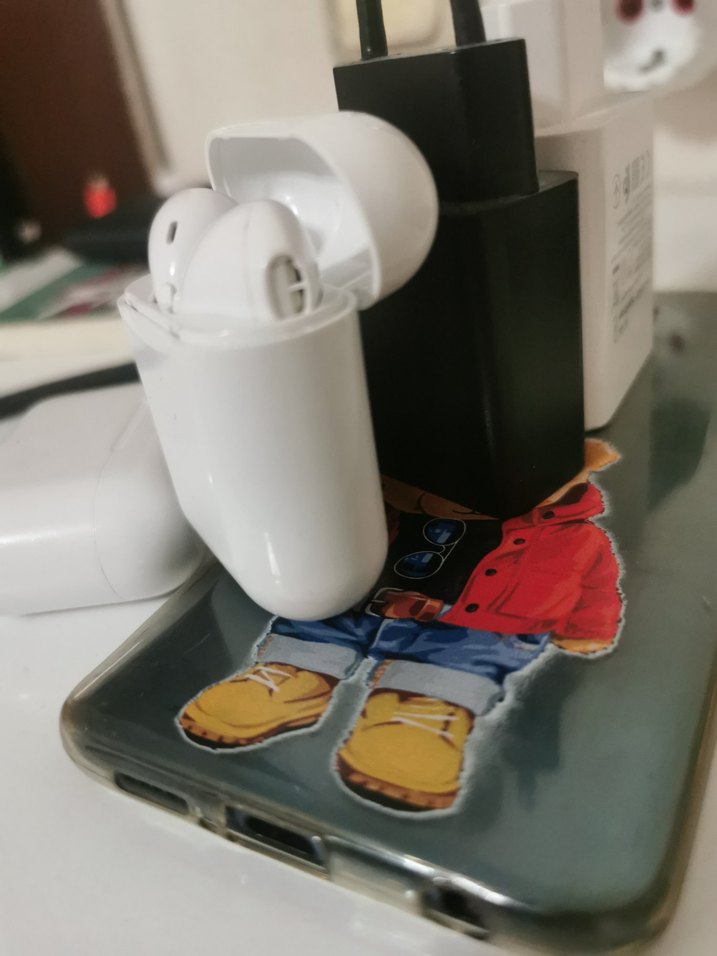 Beyaz Kablosuz Kulaklık Kutusu i11 - Görsel 4