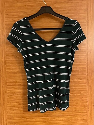 Crop tişört