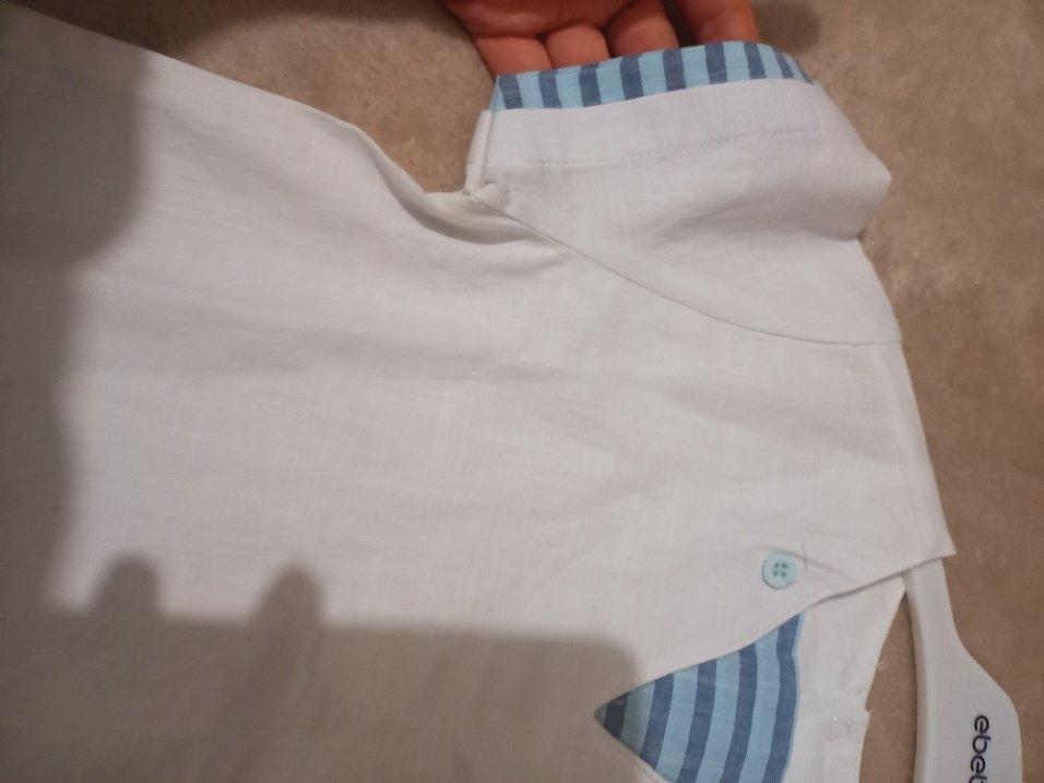 Erkek Çocuk Beyaz Kısa Kollu V Yaka Gömlek - Görsel 3