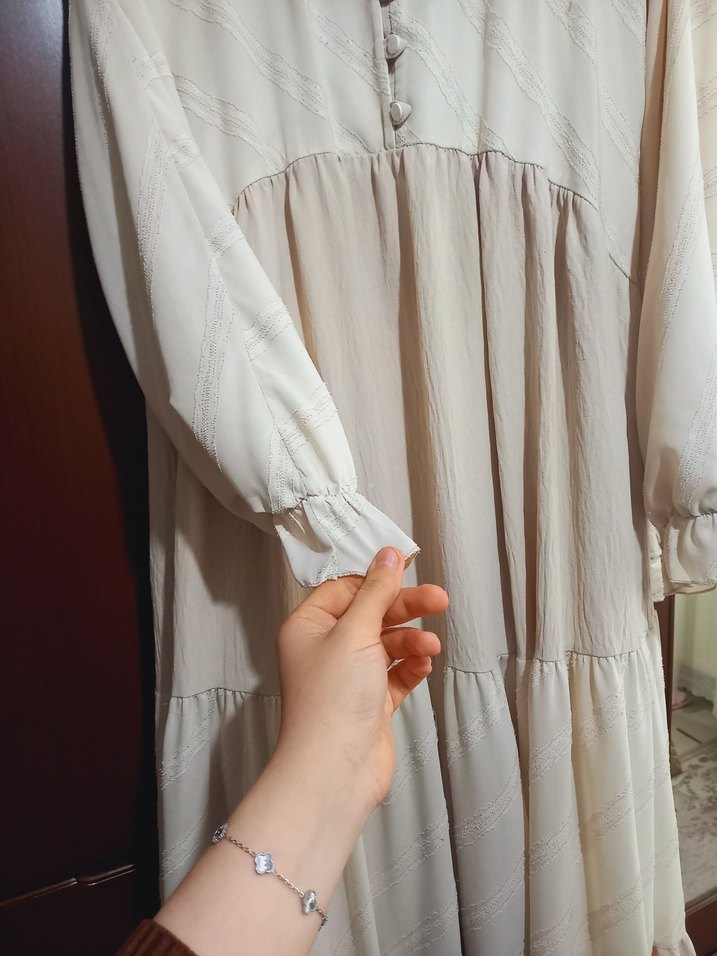 Bej Uzun Keten Elbise Düğmeli V Yaka - Görsel 3