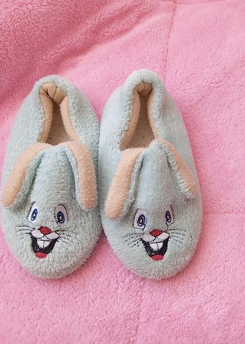 Nakışlı Kürklü Kız Çocuk Ev Terliği - Görsel 3