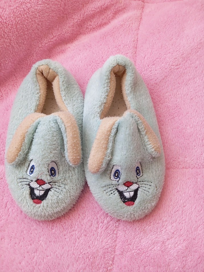 Nakışlı Kürklü Kız Çocuk Ev Terliği - Görsel 3