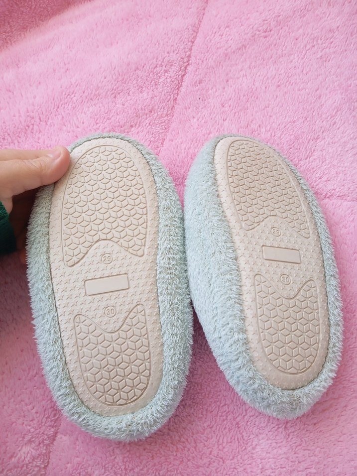 Nakışlı Kürklü Kız Çocuk Ev Terliği - Görsel 2