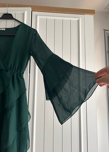 Diğer Yeşil V Yaka Midi Fırfırlı Elbise