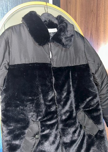 m Beden Kürklü Siyah Kısa Kadın Kışlık Mont