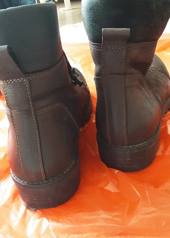 Kahverengi Deri Bağcıklı Yüksek Topuklu Botlar - Görsel 4