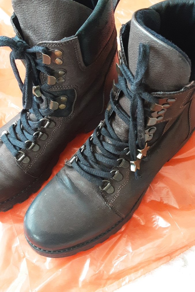 Kahverengi Deri Bağcıklı Yüksek Topuklu Botlar - Görsel 3