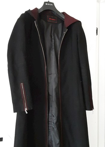 Siyah Fermuarlı Uzun Kadın Kaban - Görsel 6