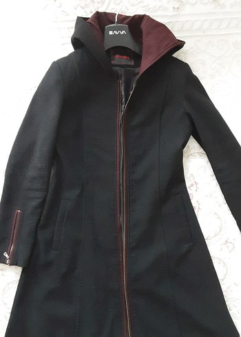 Siyah Fermuarlı Uzun Kadın Kaban - Görsel 2