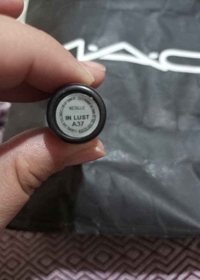 SATİLDİ. Mac in lust orjinal ruj. tam boy. - Görsel 2