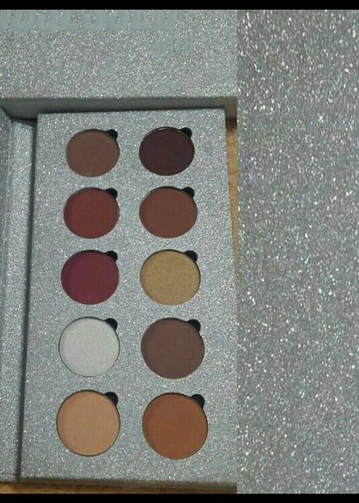 MAKEUP OBSESSION MARKALI BE OBSESSED WITH FAR PALETİ .SIFIR - Görsel 3