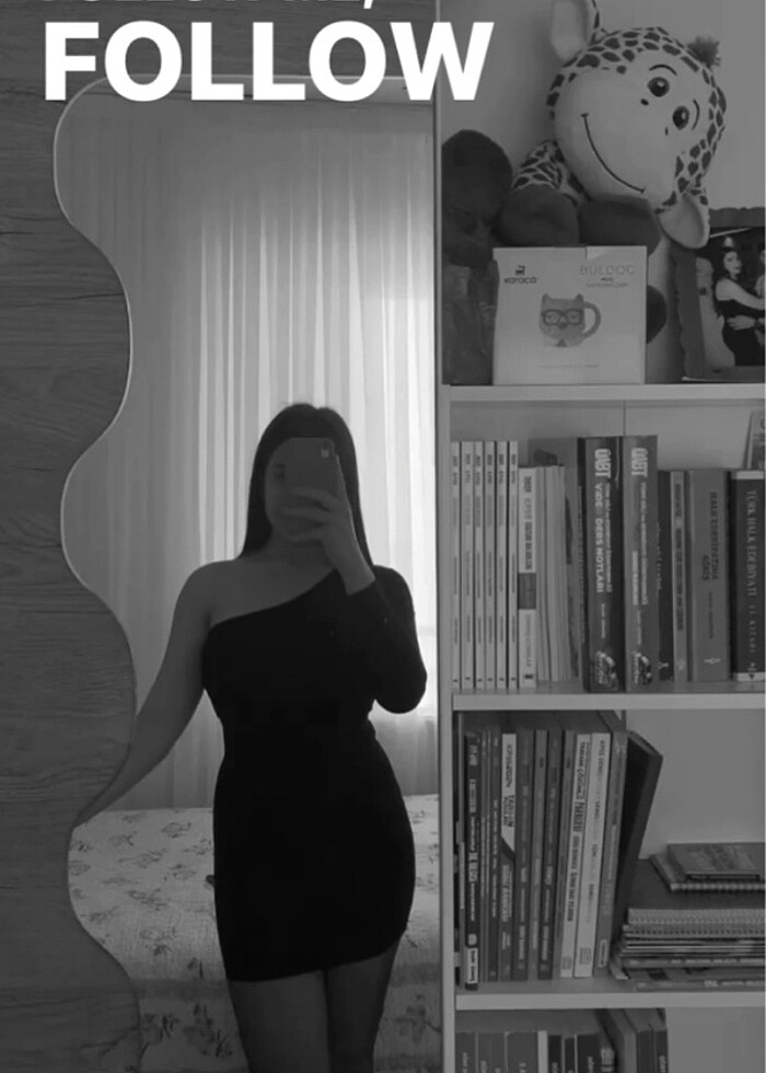 Siyah kısa omzu açık elbise - Görsel 2