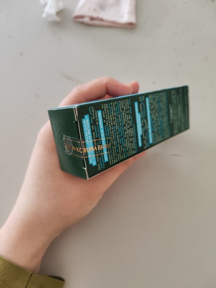 Yves Rocher Elixir Botanique BB Krem SPF 50+ Turkuaz - Görsel 2