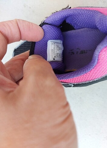 25 Beden siyah Renk ÇOCUK SPOR AYAKKABI