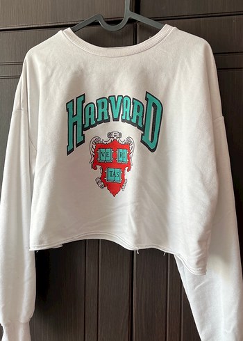 Beyaz Harvard Baskılı Kadın crop