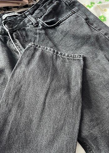 Gri Düğmeli Kadın Midi Boy Salaş Kot Pantolon - Görsel 3