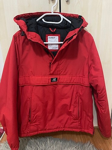 Pull and Bear Mont
