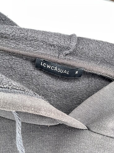 l Beden çeşitli Renk LC Waikiki Sweatshirt %70 İndirimli.