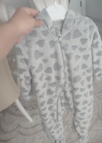 Kız Bebek Gri Kürklü Kapüşonlu Tulumu - Görsel 3