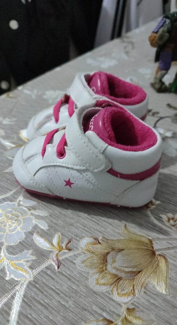 Renkli Bağcıklı Beyaz İlk Adım Ayakkabısı - Görsel 2